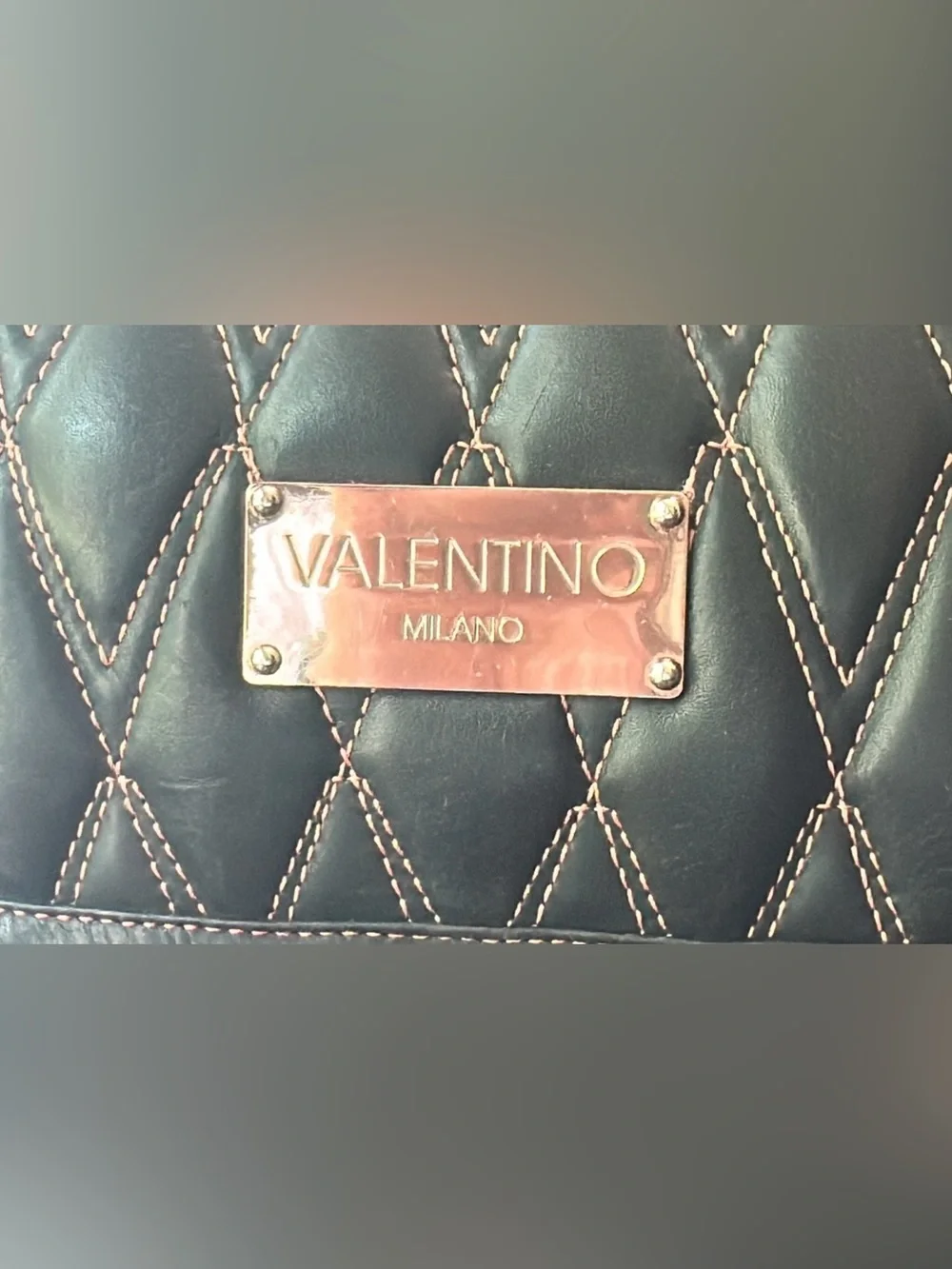 Valentino Quilted Leather Crossbody Bag black with rosegold Hardware. (Bags20)